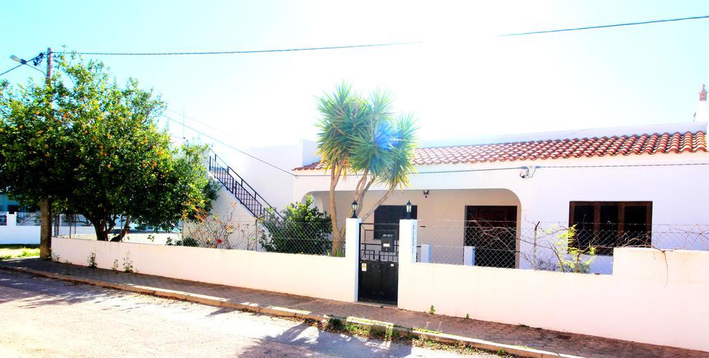 White Bride Fz Guest House Fuzeta Exterior photo