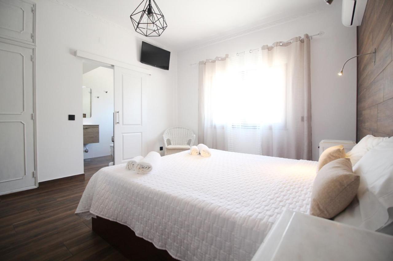 White Bride Fz Guest House Fuzeta Exterior photo