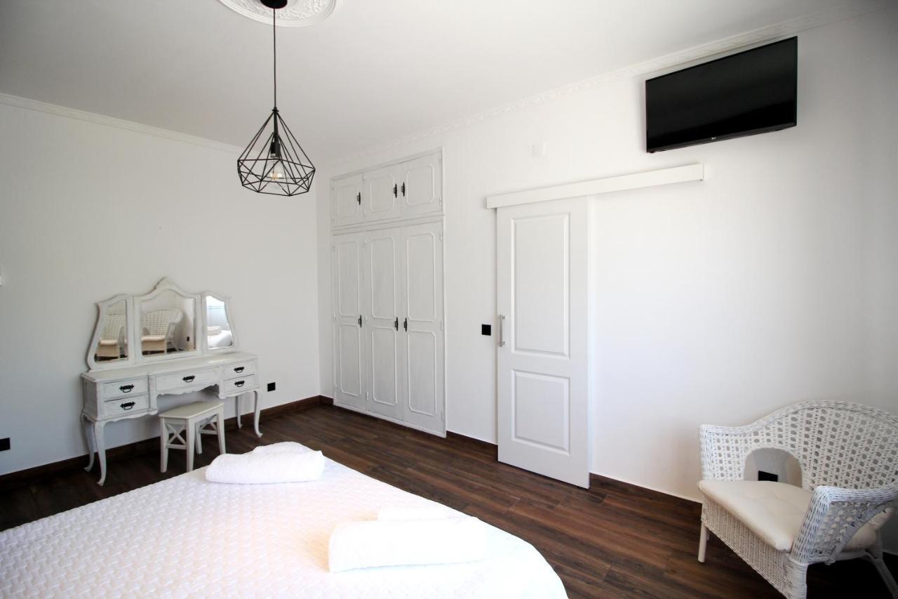 White Bride Fz Guest House Fuzeta Exterior photo