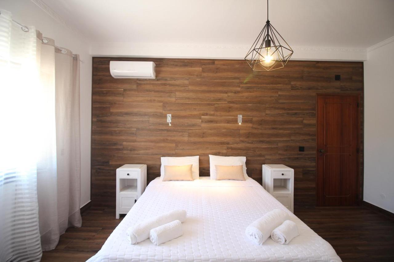 White Bride Fz Guest House Fuzeta Exterior photo